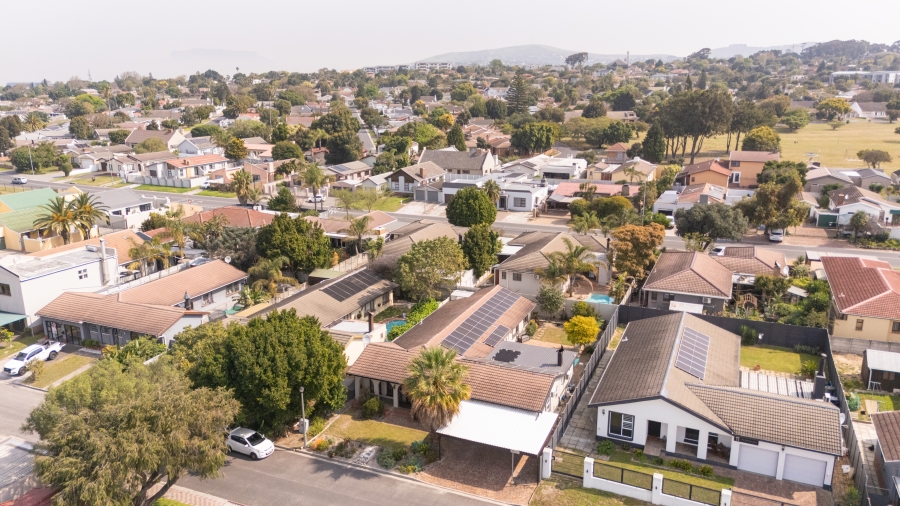 4 Bedroom Property for Sale in Stellenridge Western Cape